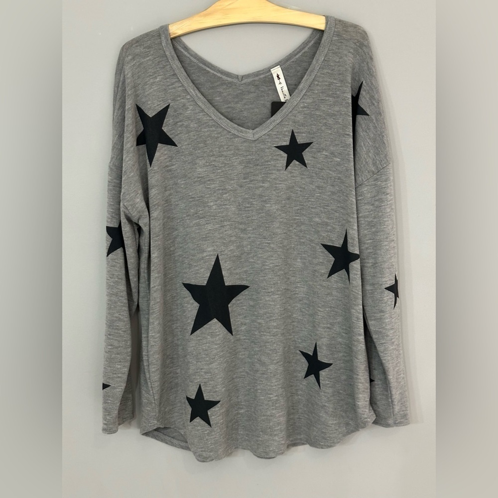 ✨NWT✨ Silver Icing: Women’s Long Sleeve Top- Size Large
